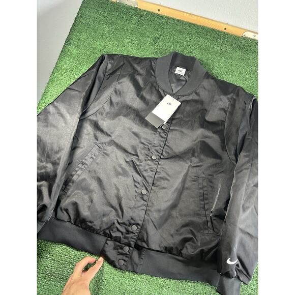Nike Women SZ: S Black Varsity Woven Bomber Jacket New - Picture 2 of 10